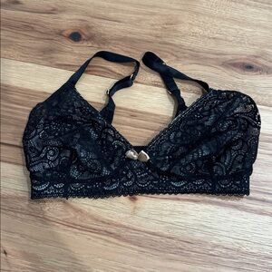 AnaOno Black Lace Bralette. Unlined. Size small 32.